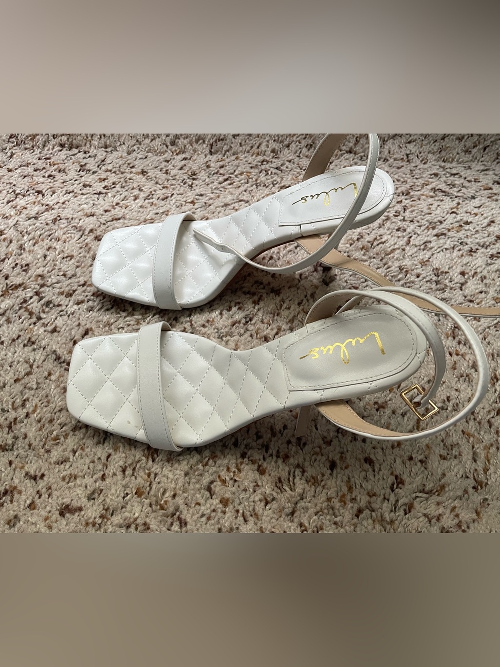 Lulu’s white heels - Picture 3 of 5